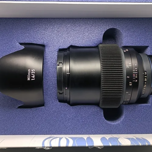 thumbnail-3 for Zeiss Milvus 35mm f/1.4 ZF.2 Lens Nikon F Follow Focus Cinema Gear Lens Box