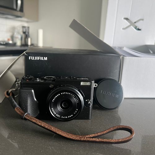 thumbnail-1 for Fuji X70 – Black | Full Box & Papers | Excellent Condition