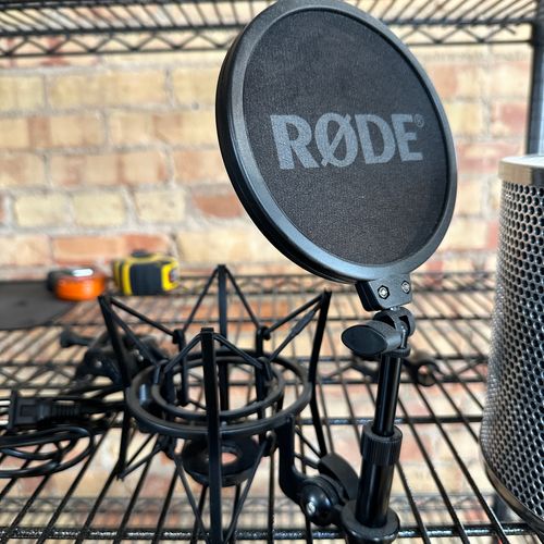 thumbnail-0 for RODE SM6 Shock Mount with Detachable Pop Filter