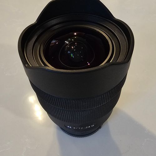 Sony FE 12-24mm f/4 G Wide-Angle Zoom Lens (SEL1224G) with Lee/NiSi filters, filter holder & case