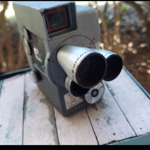 thumbnail-11 for Wollensak 1950's model 43 8mm movie camera 
