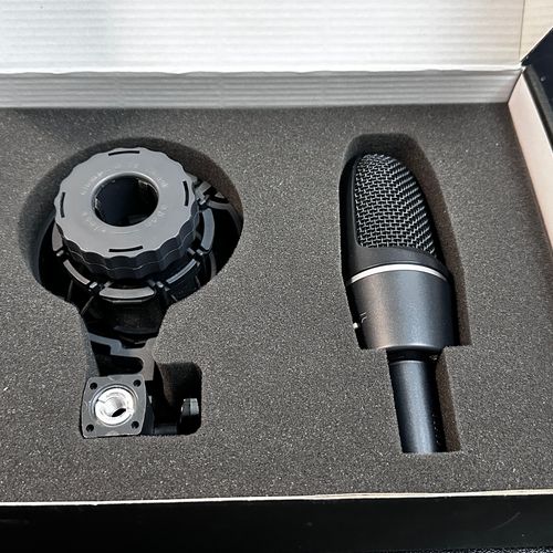 thumbnail-4 for AKG C3000 High Performance Large-Diaphragm Condenser Microphone