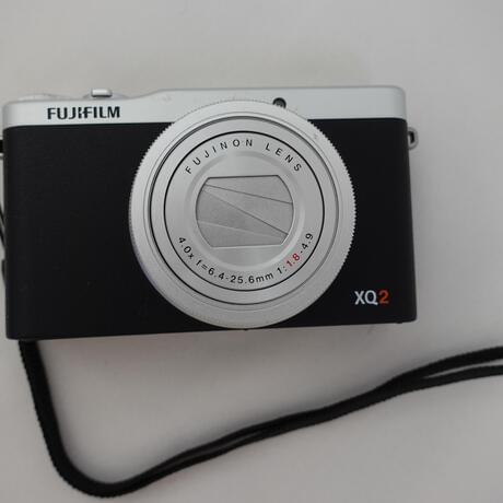 Fuji Fujifilm XQ2