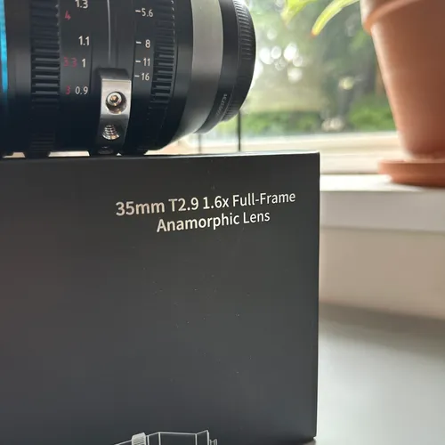 thumbnail-1 for Sirui 35mm Full Frame Anamorphic RF Lens
